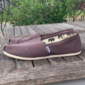 TOMS Slip-on